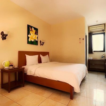 Centro Bajo Hotel & Resto Labuan Bajo Luaran gambar