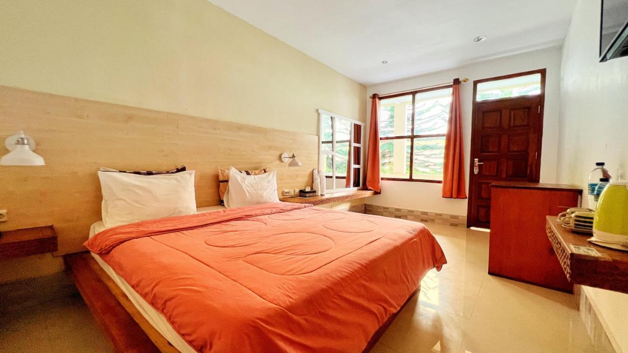 Centro Bajo Hotel & Resto Labuan Bajo Luaran gambar