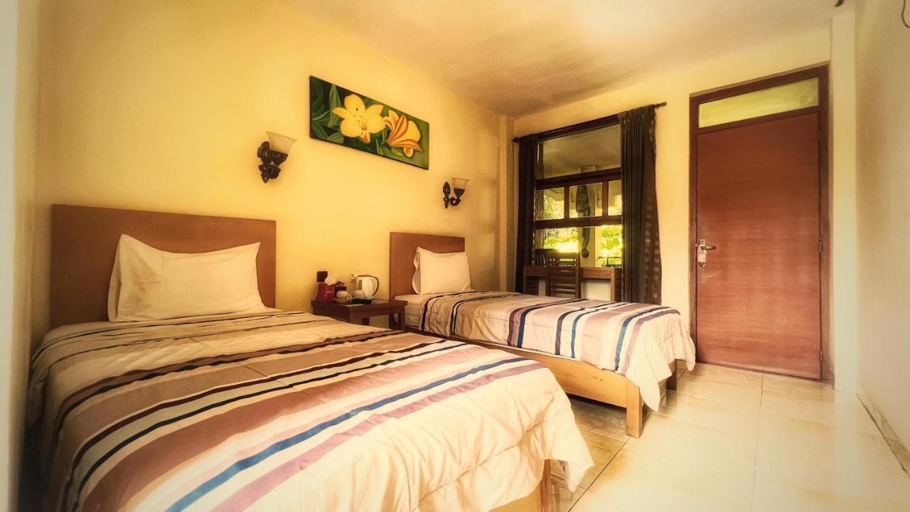 Centro Bajo Hotel & Resto Labuan Bajo Luaran gambar