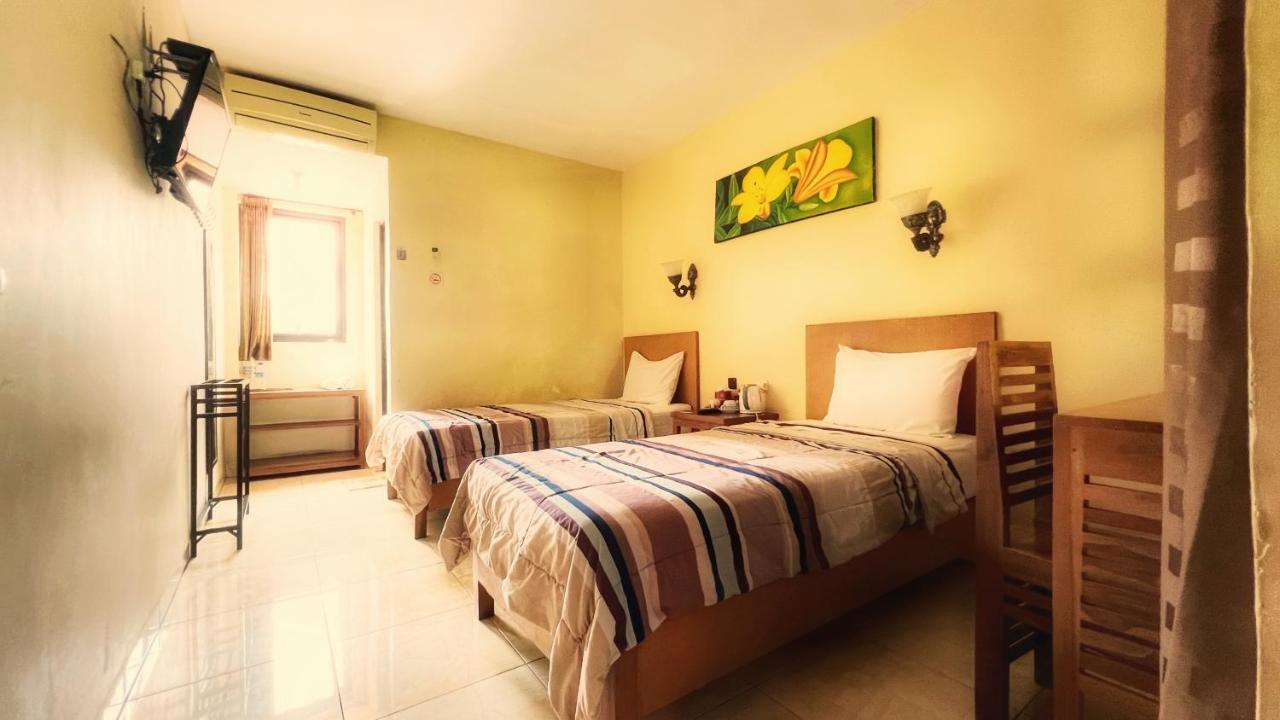 Centro Bajo Hotel & Resto Labuan Bajo Luaran gambar